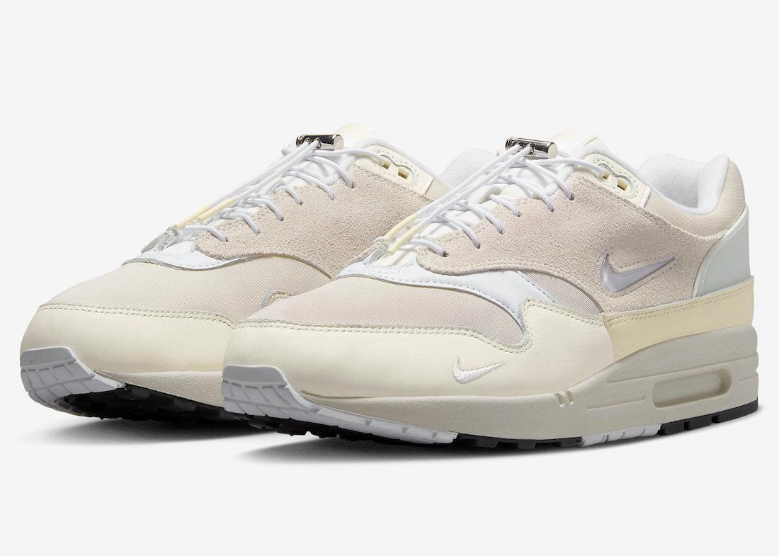 Nike Blocks Out Air Bubbles On This Air Max 1 - Rebranded Studios