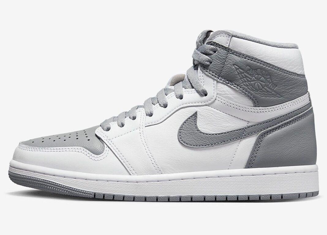 Official Photos of the Air Jordan 1 High OG “Stealth” - Rebranded Studios